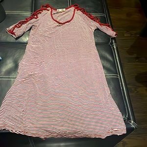 Striped dress with half arm sleeve cutout